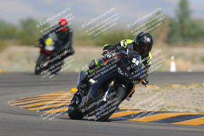 media/Sep-30-2023-SoCal Trackdays (Sat) [[636657bffb]]/Turn 4 (945am)/